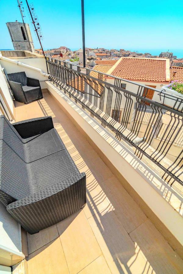 Rooms Gli Arcangeli 2 - Affitti Brevi Italia Монте-Сант'Анджело Екстер'єр фото